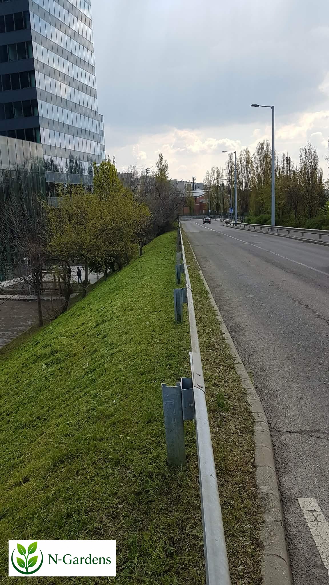 Nagy területű fűkaszálás
